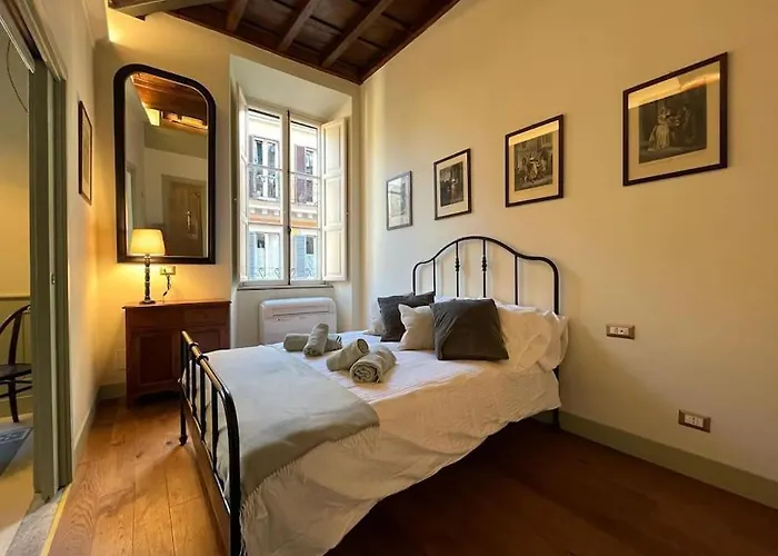Boutique Signature Suite In The Heart Of Ancient Rome